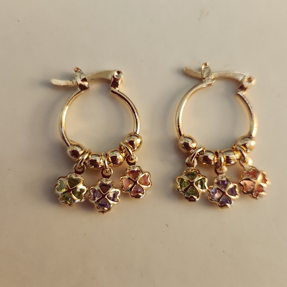 Gold plated hoop earrings with Swarovski Crystal